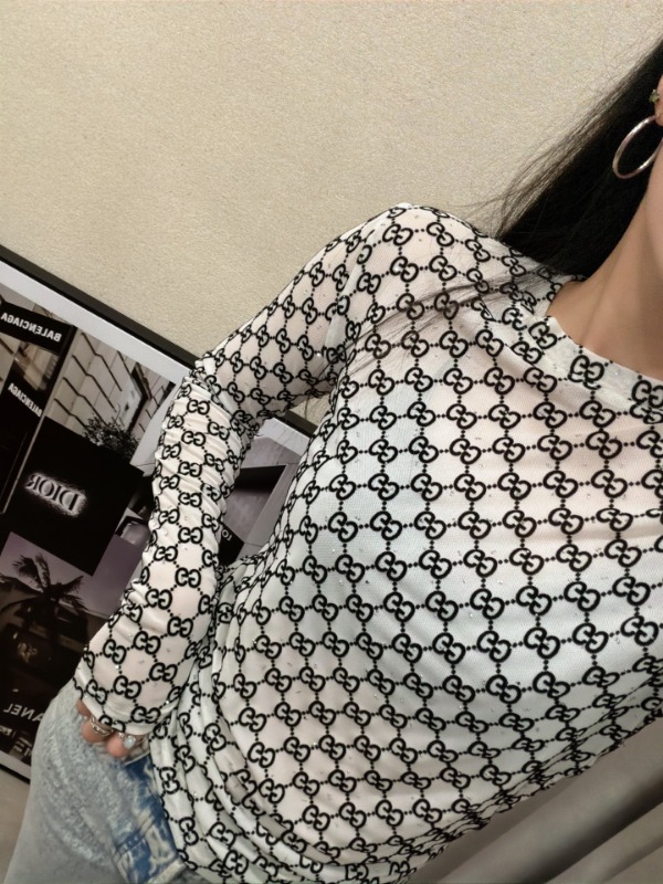 샤넬 26ss 이른 봄 신상 긴팔