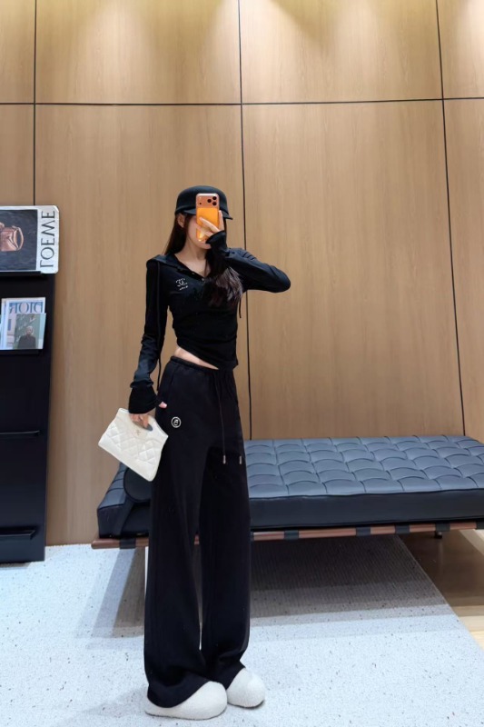 샤넬 26 이른 봄 신상 캐주얼 팬츠