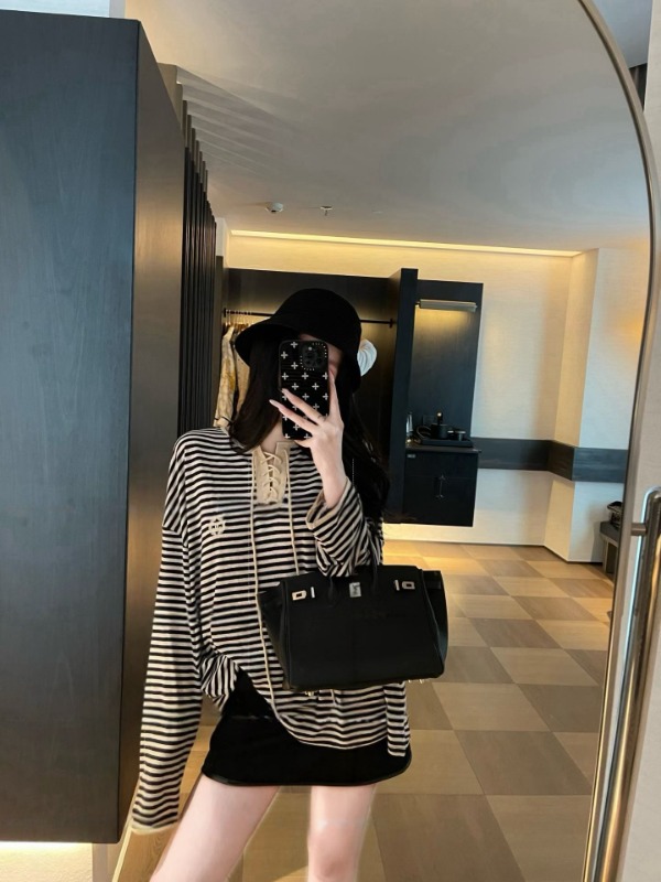 샤넬 26ss 신상 스트라이프 긴팔 티