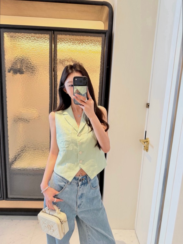 샤넬 26SS 로고 자수 베스트?