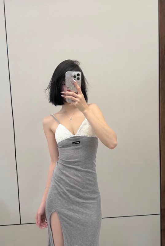 디올 26 봄여름 신상 민소매