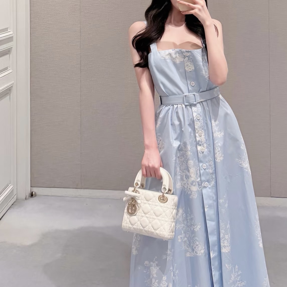 디올 26 신상 벨티드 원피스