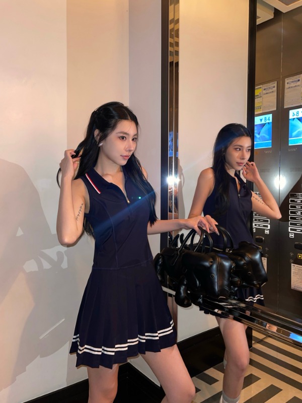 톰브라운 26 신상 민소매 카라 원피스
