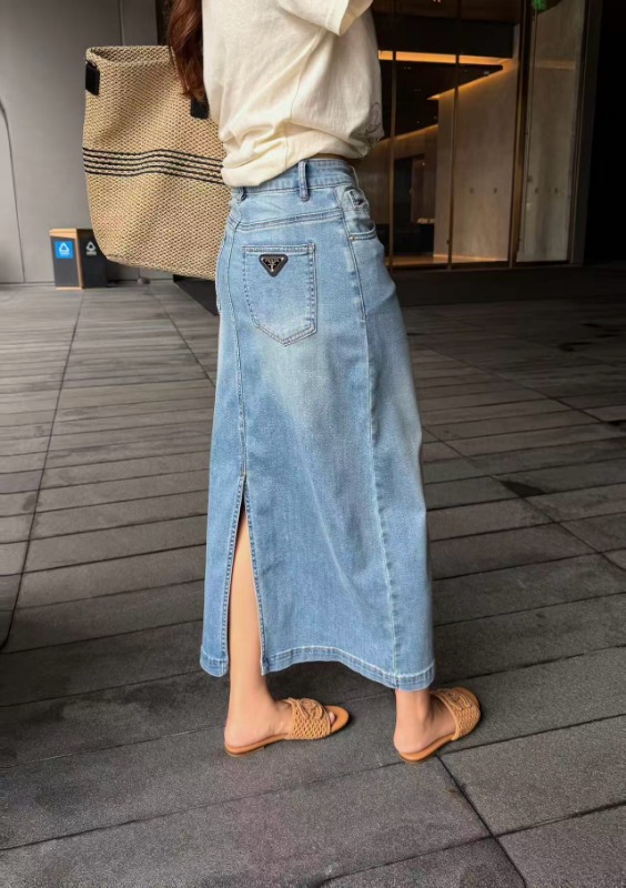 프라다 26 신상 데님 스커트