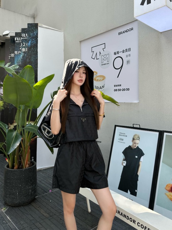 프라다 2026 여름 신상 세트