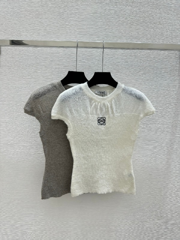 로에베 이른 봄 신상 니트