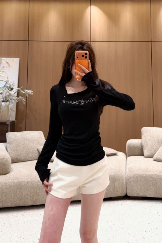 생로랑 26 봄 신상 긴팔 티