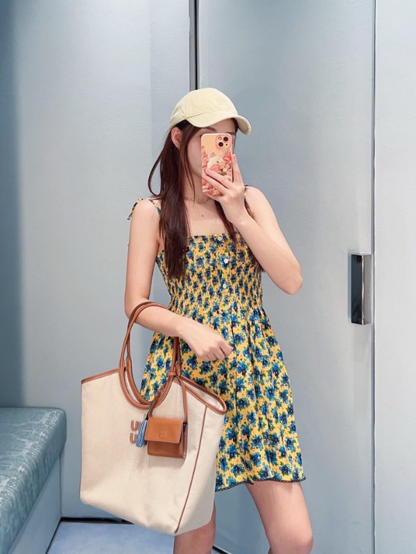 미우미우 26 나시 원피스