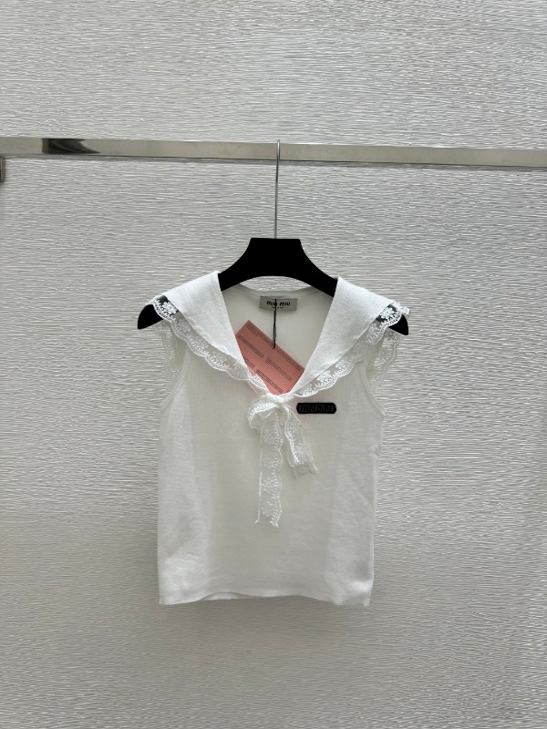 미우미우 봄여름 신상 세일러카라