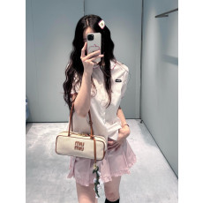 미우미우 26 신상 프릴 퍼프 셔츠