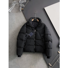 루이비통 25FW 다운 재킷