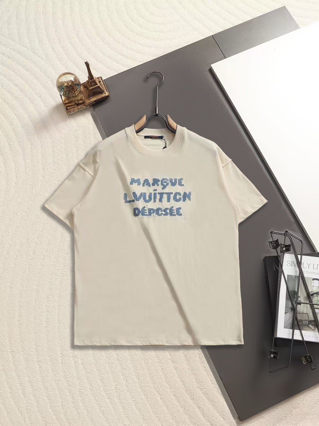 루이비통 클래스 자수 반팔 티셔츠