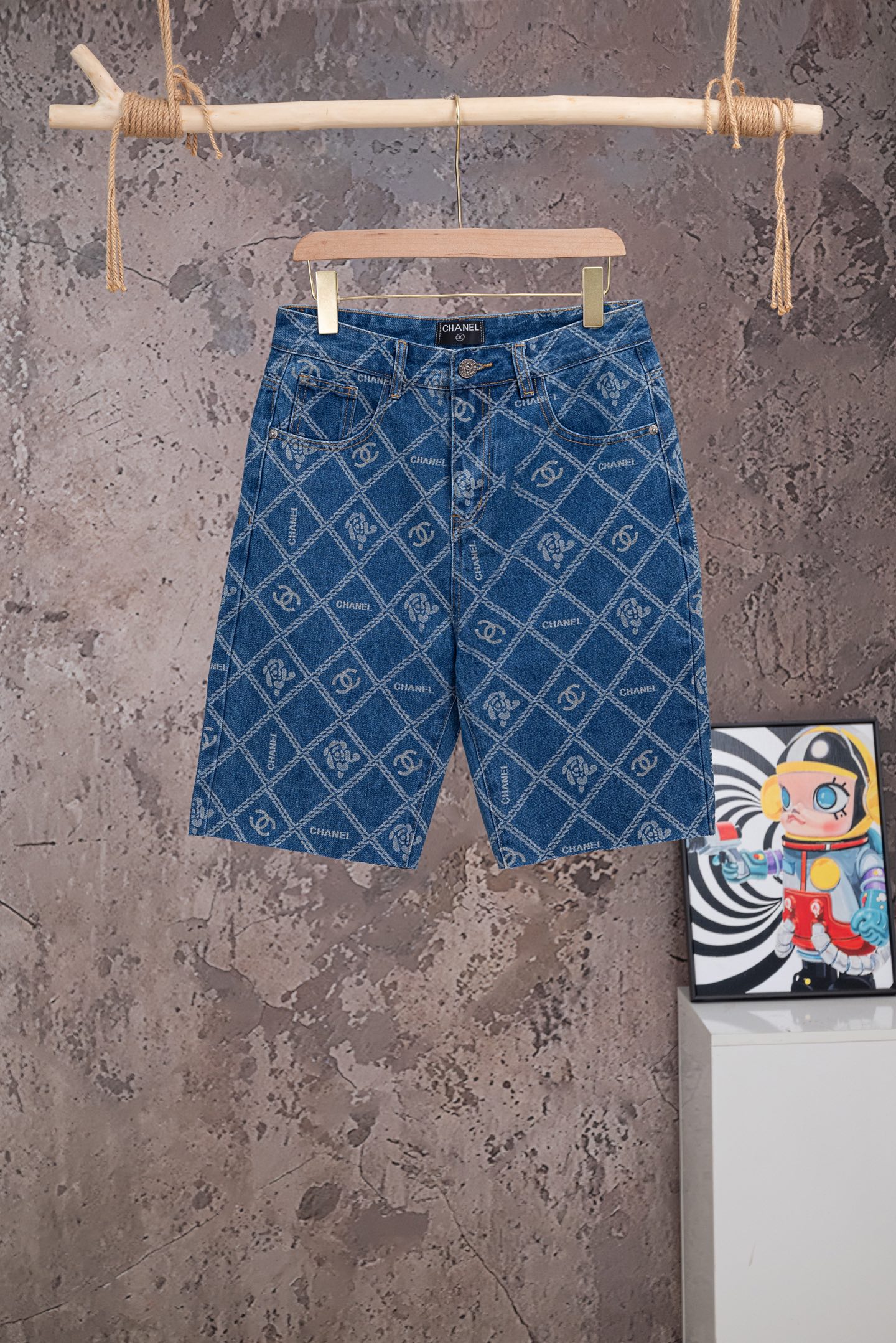 샤넬 로고 데님 반바지