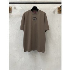 구찌 26SS 인터로킹 더블 G 자수 반팔티