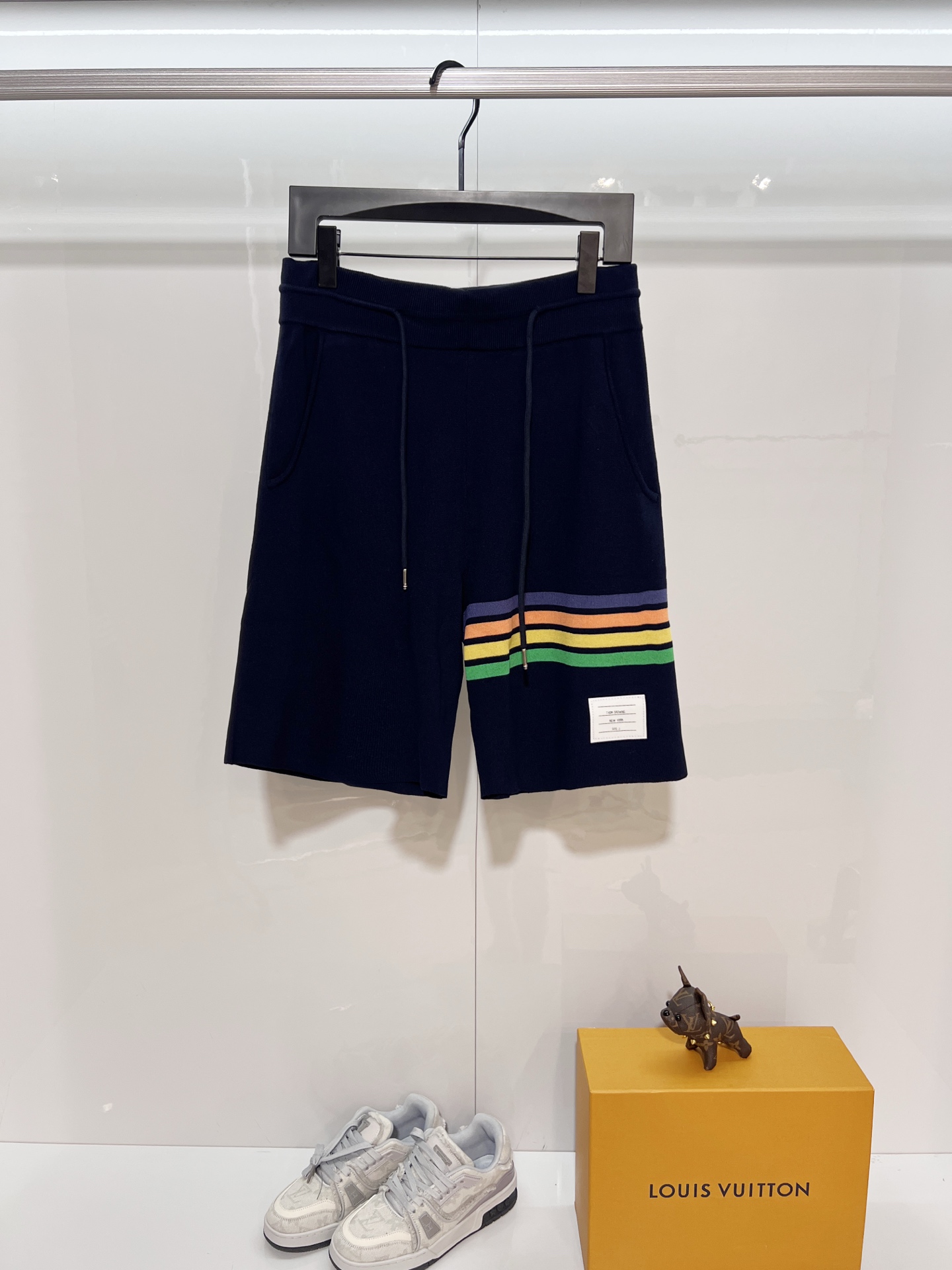 톰브라운 26SS 레인보우 니트 반바지
