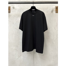 프라다 26SS 미니 로고 자수 반팔티