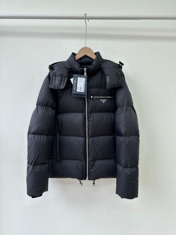 프라다 26FW 블랙 구스 다운 패딩