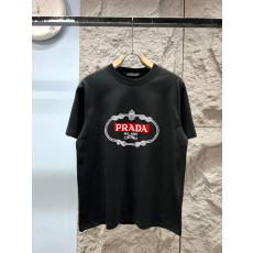 프라다 로고 반팔 티셔츠