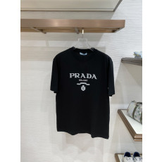 프라다 26 신상 반팔 티셔츠