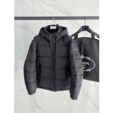 프라다 25FW 다운 재킷