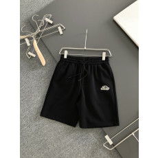발렌시아가 26SS 신상 반바지