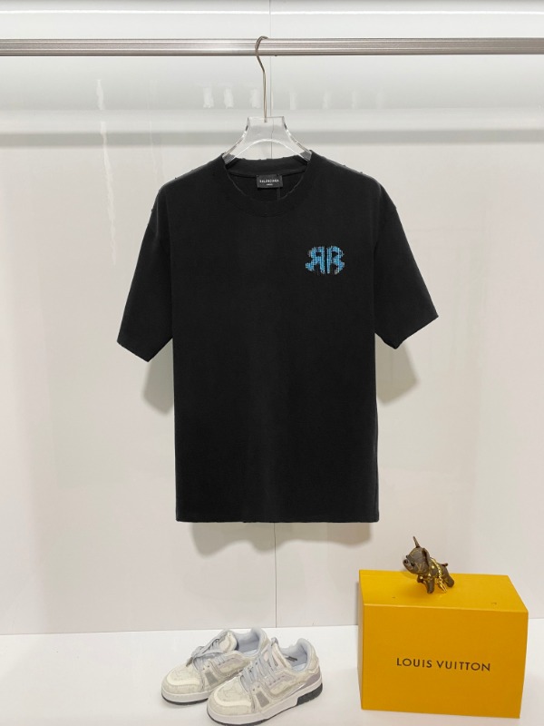 발렌시아가 26 신상 입자 자수 로고 반팔 티셔츠