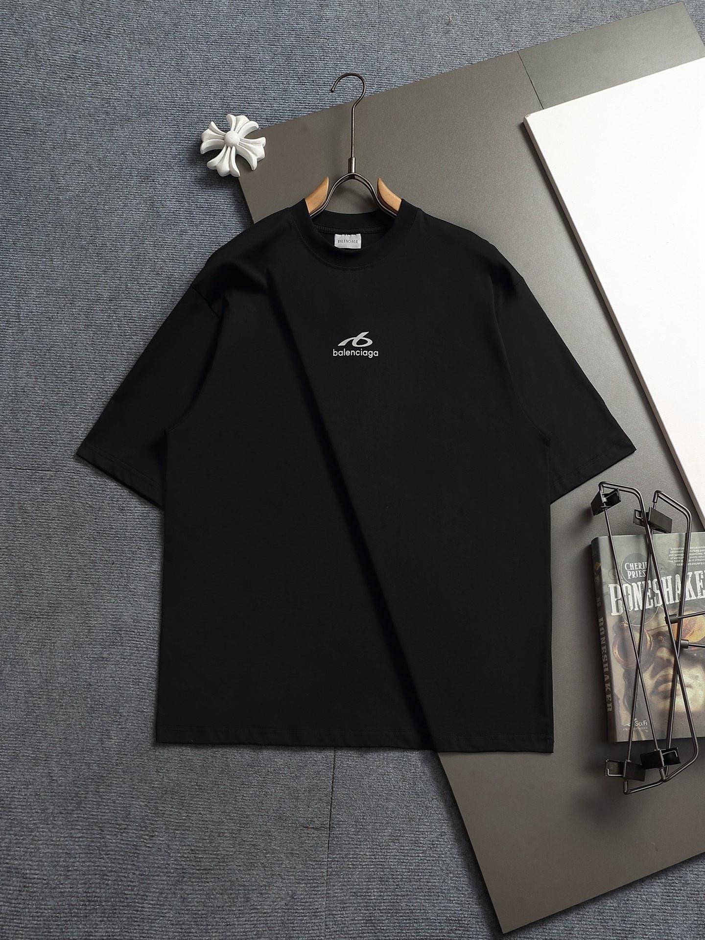 발렌시아가 26 레터링 반팔 티셔츠