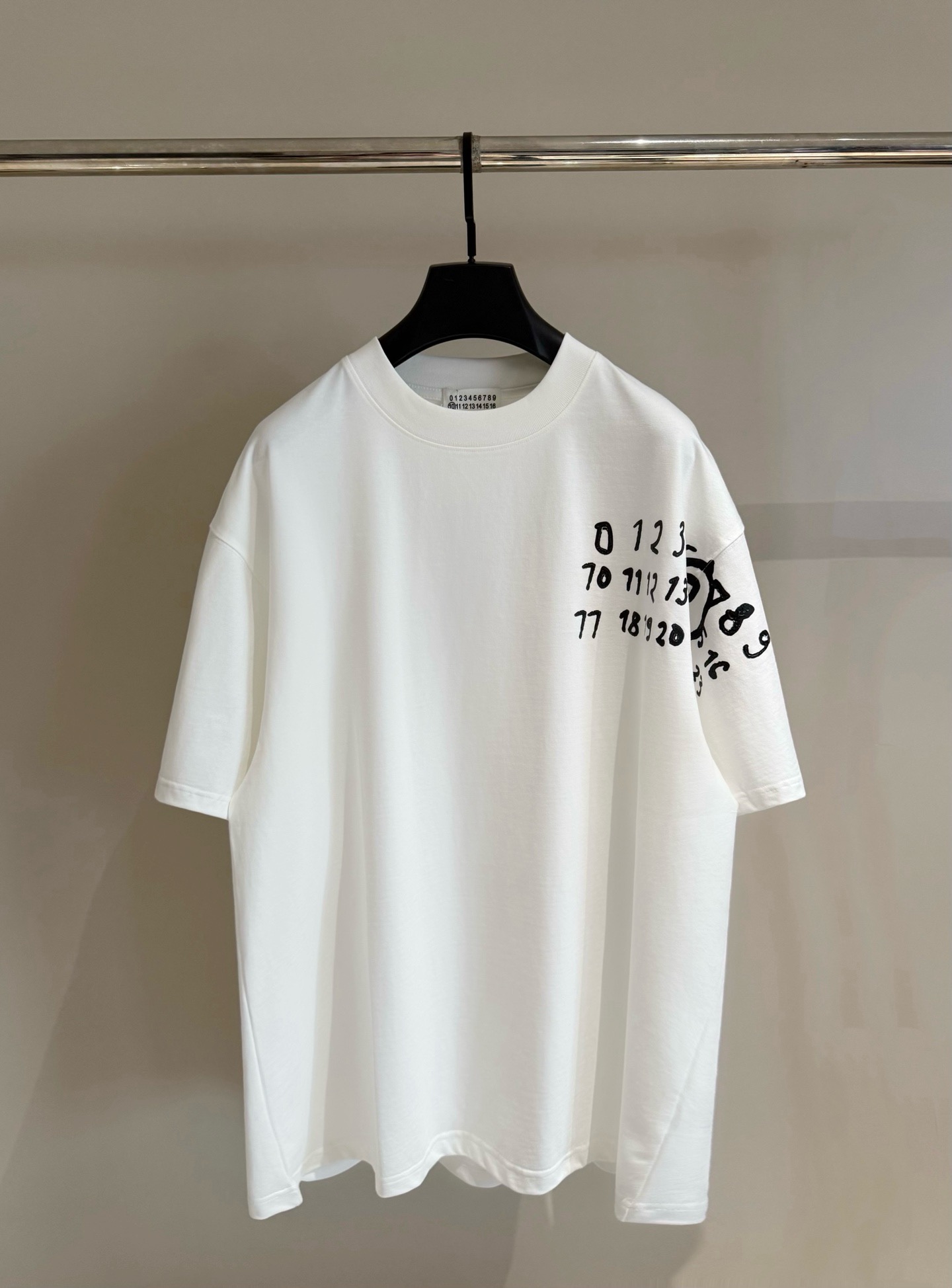 마르지엘라 신상 반팔 티셔츠