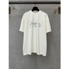 지방시 26SS 크랙 로고 반팔 티셔츠