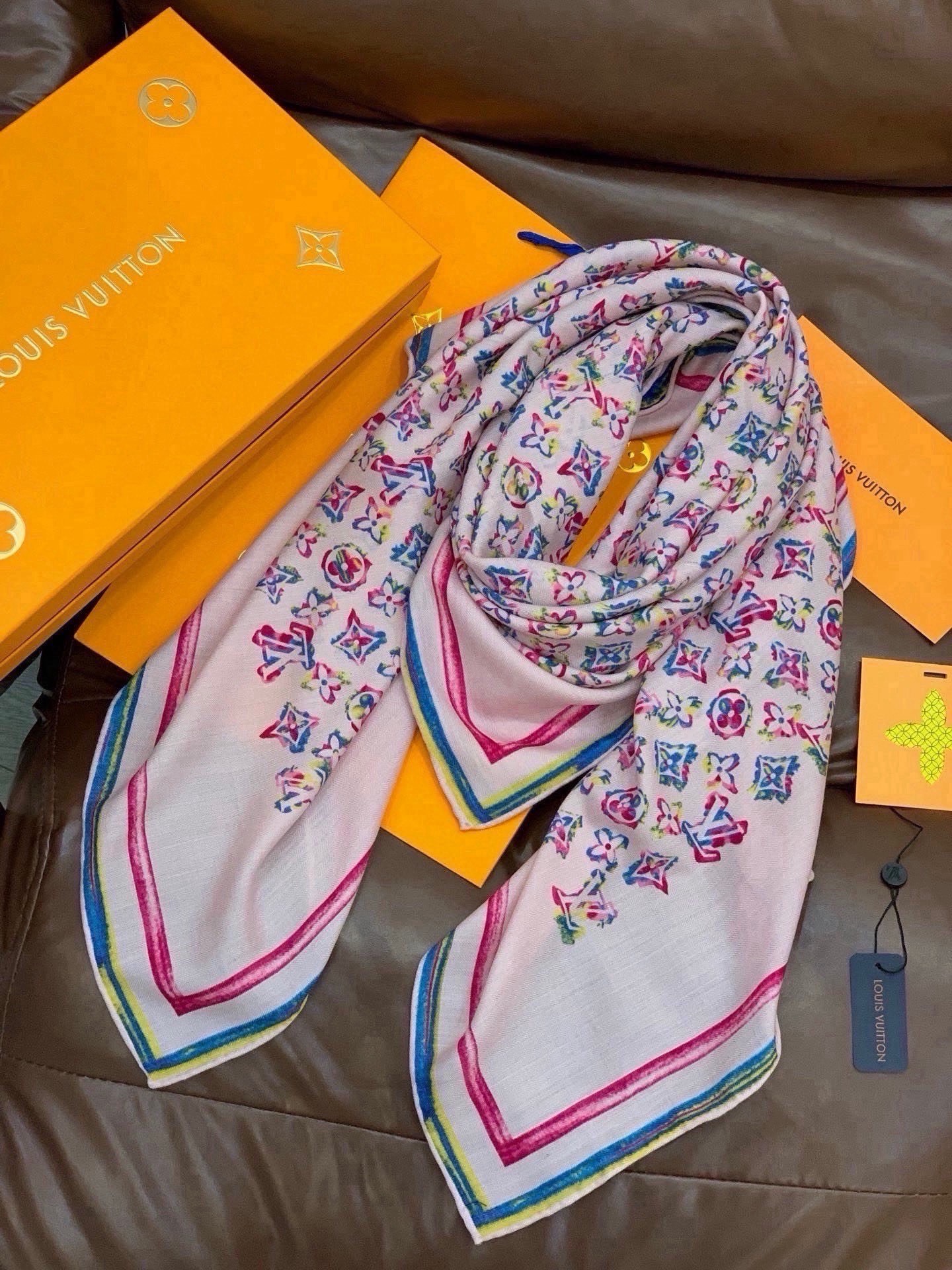 루이비통 Monogram Multicolor 숄