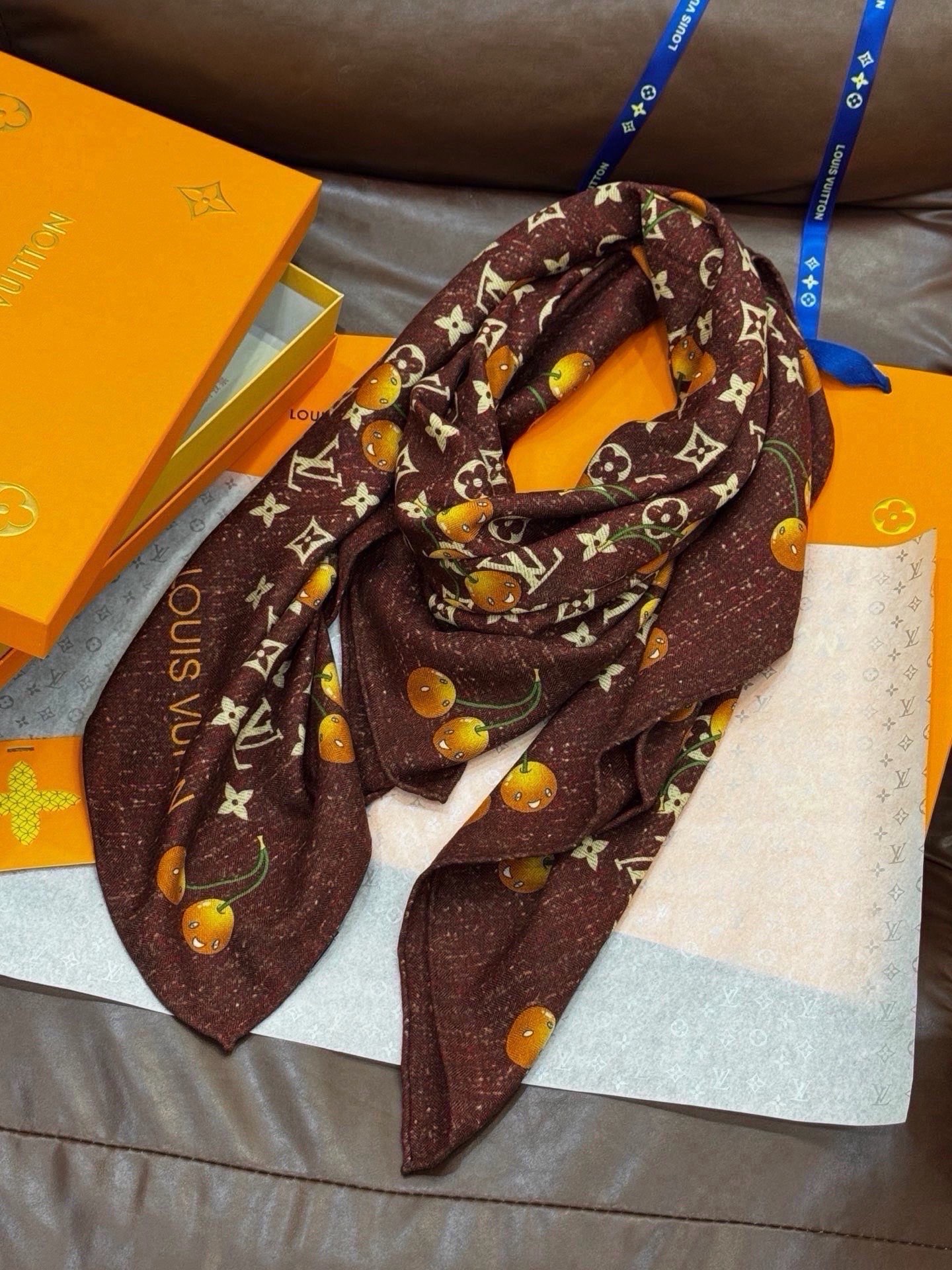 루이비통 LV X TM MONOGRAM 스퀘어 스카프