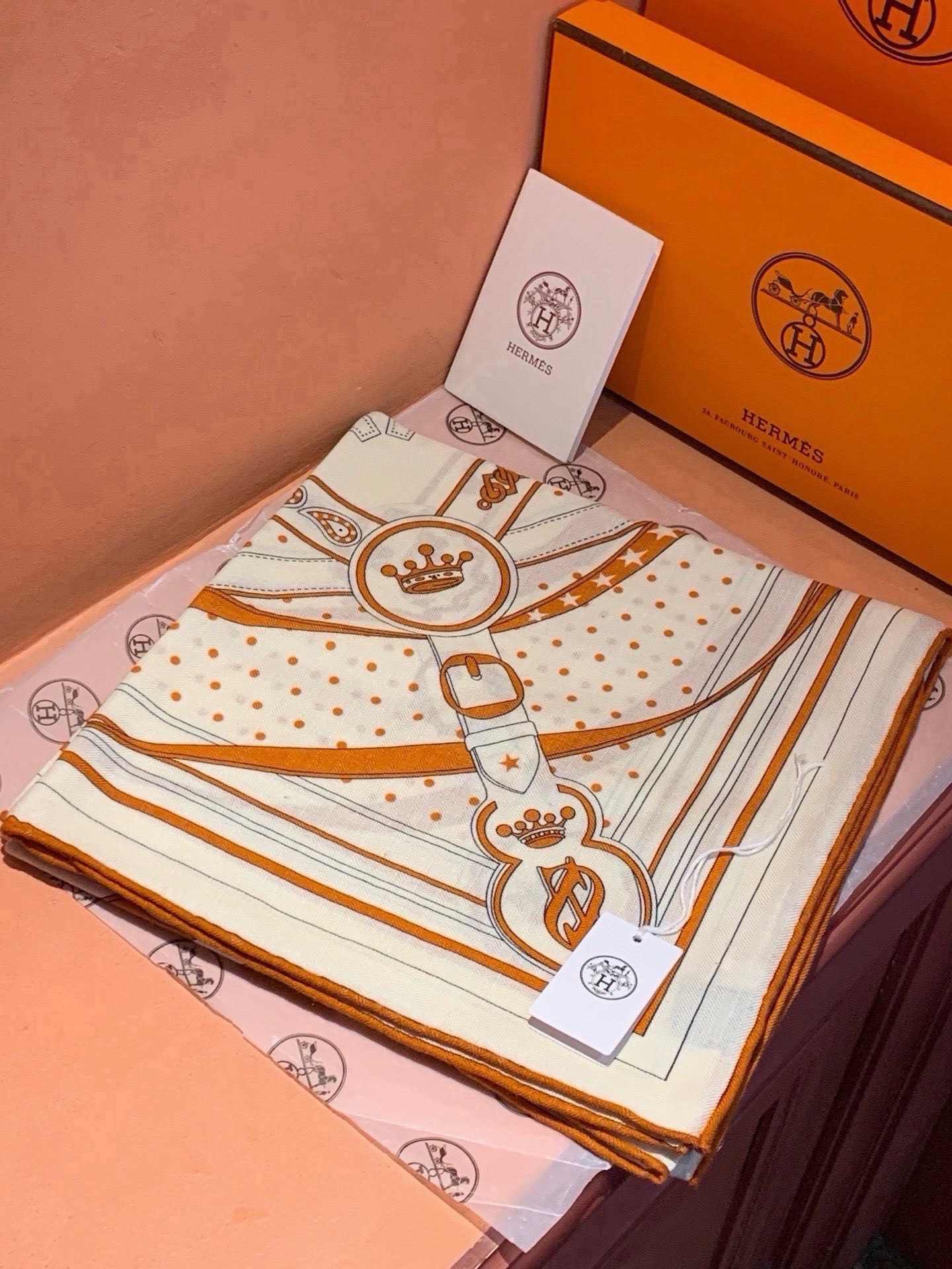 에르메스 양면 동일 Bandana 스카프