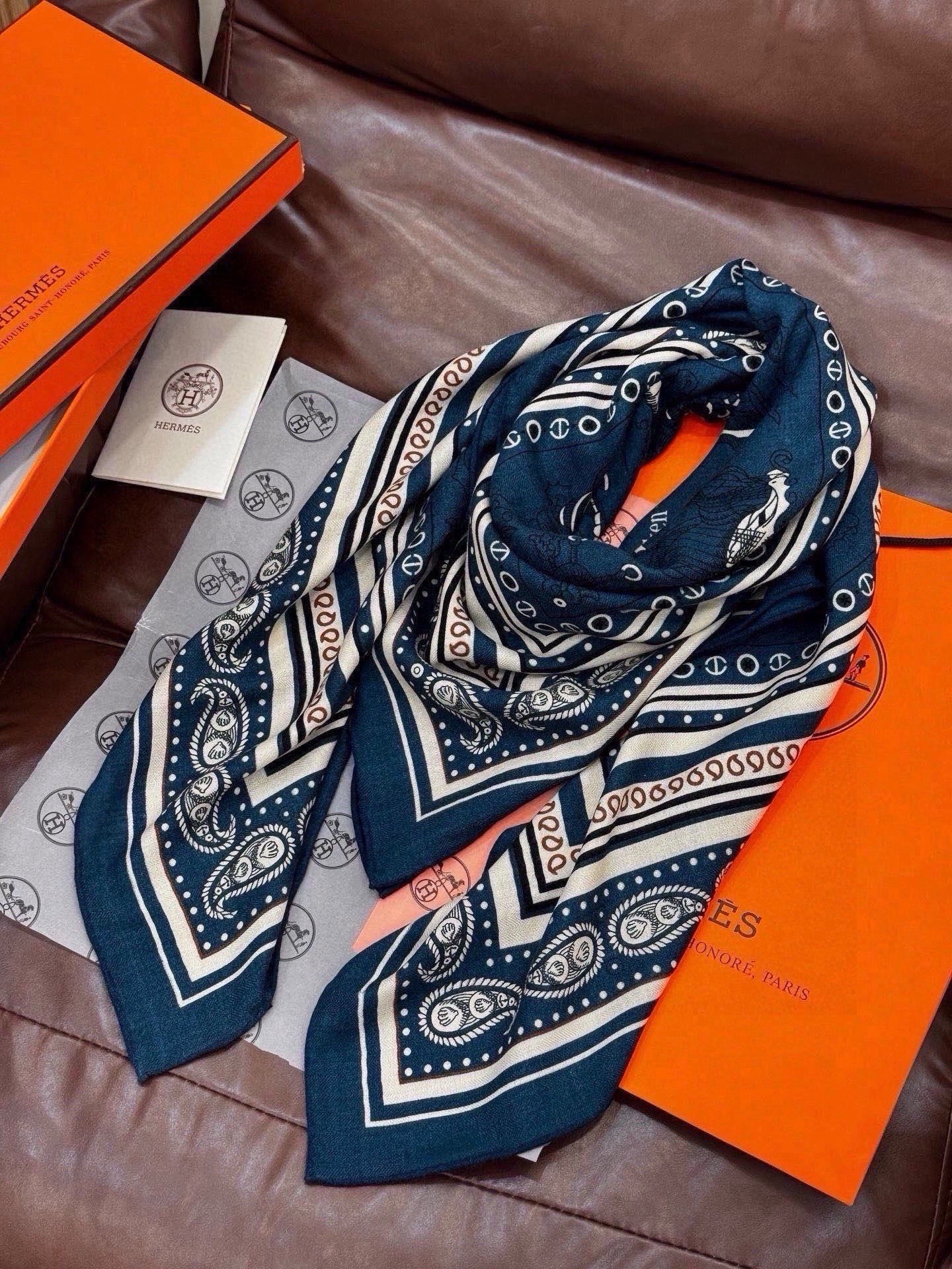에르메스 Tatouages Marins Bandana shawl 스카프