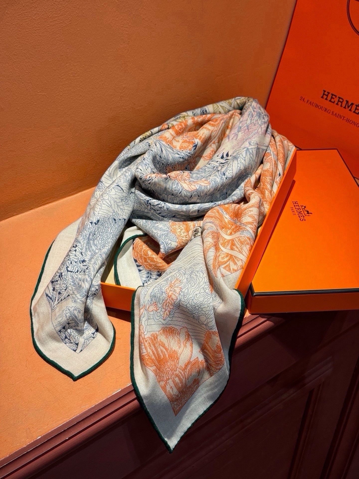 에르메스 Retour a la Nature shawl 스카프