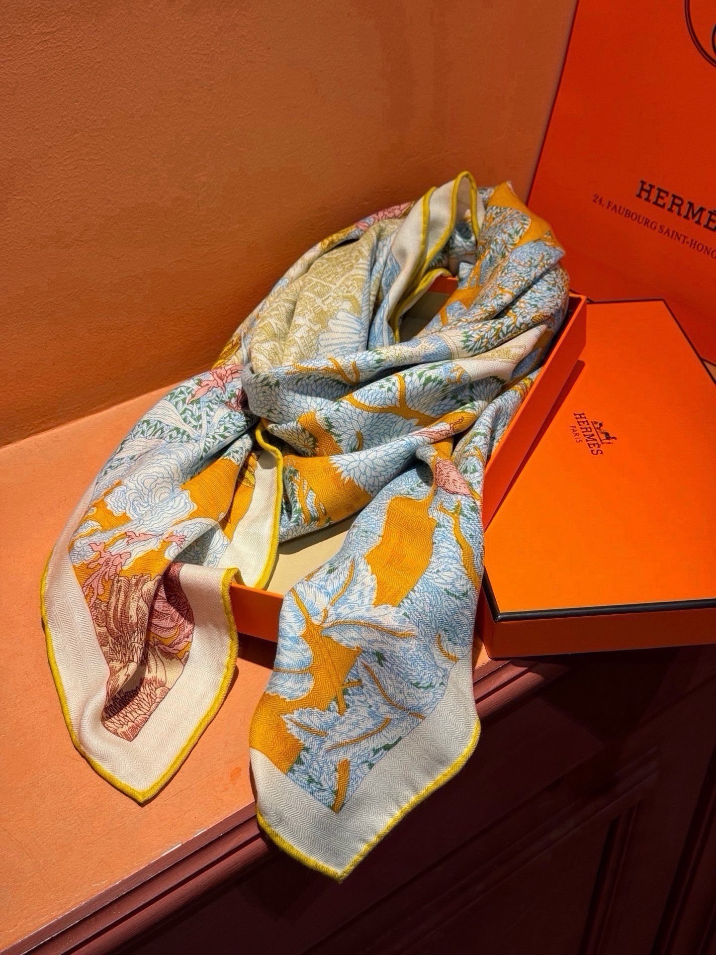 에르메스 Retour a la Nature shawl 스카프