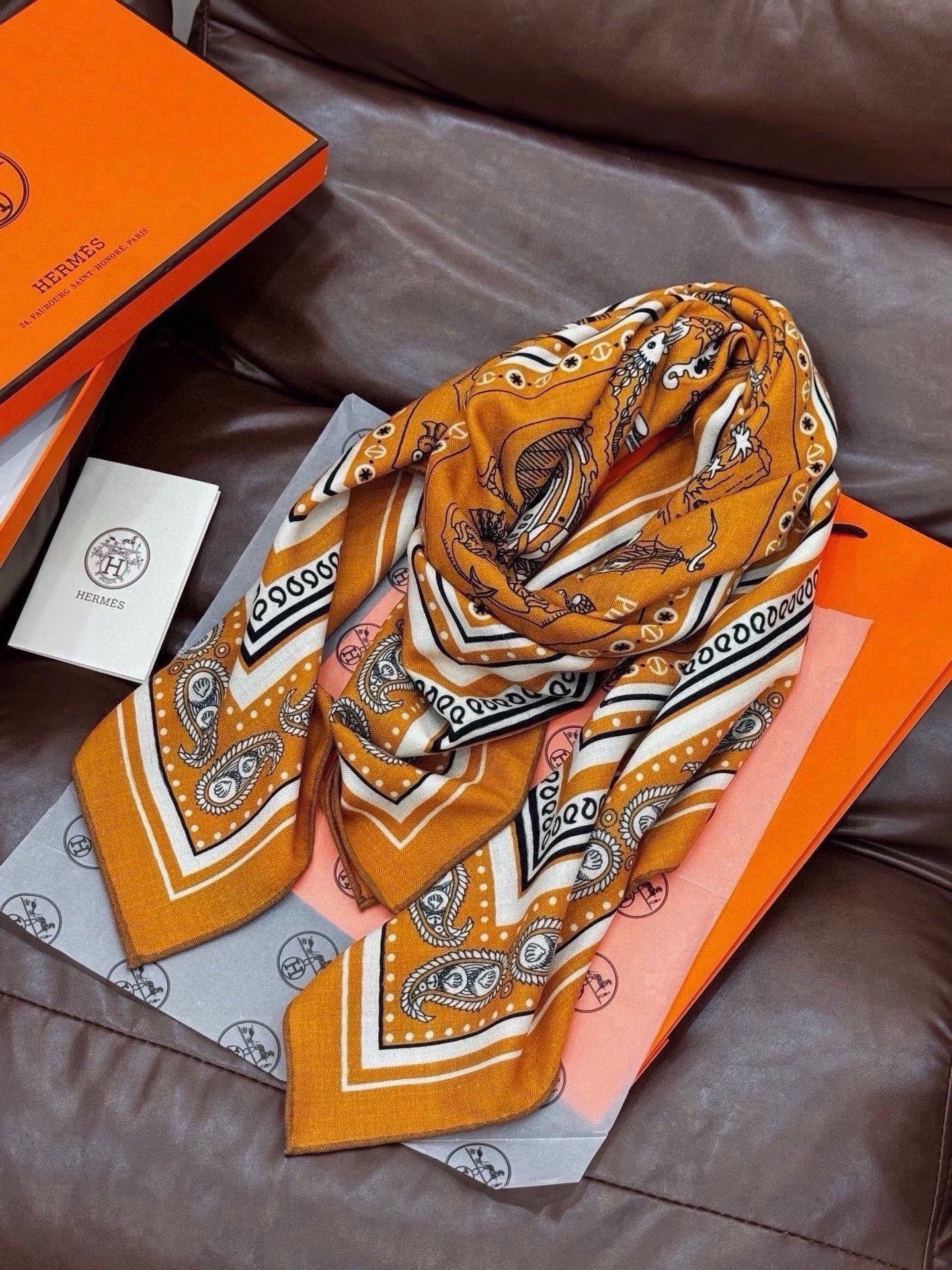 에르메스 Tatouages Marins Bandana shawl 스카프