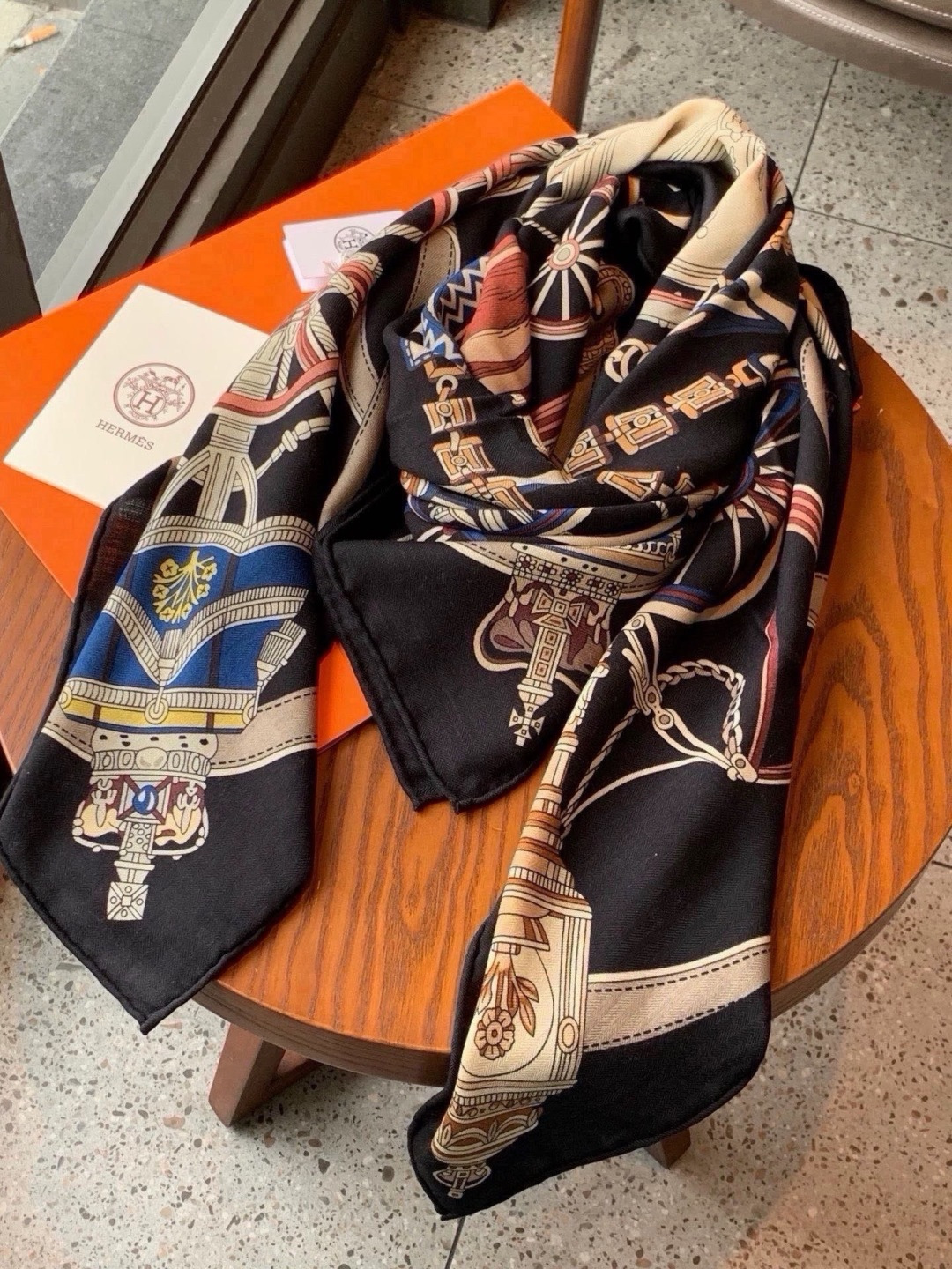 에르메스 Stately Wheels scarf 스카프