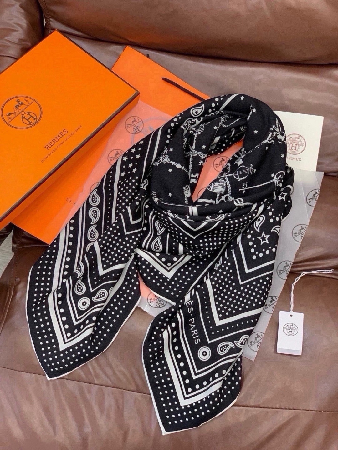 에르메스 Les Cles Bandana shawl 스카프