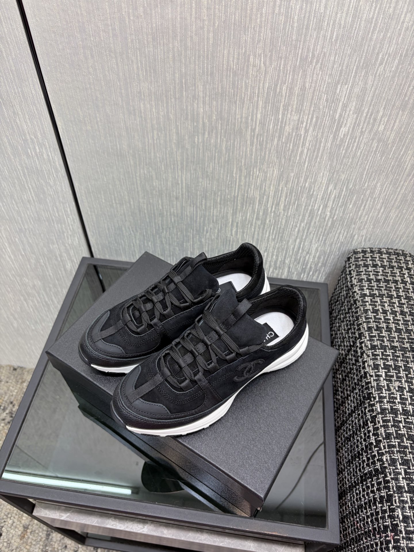 샤넬 26 클래식 스니커즈