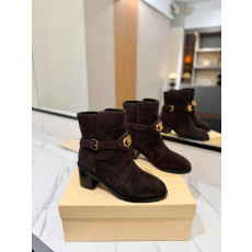 발렌티노 V로고 시그니처 앵클부츠 8cm