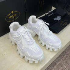 프라다 캐주얼 러닝 스니커즈