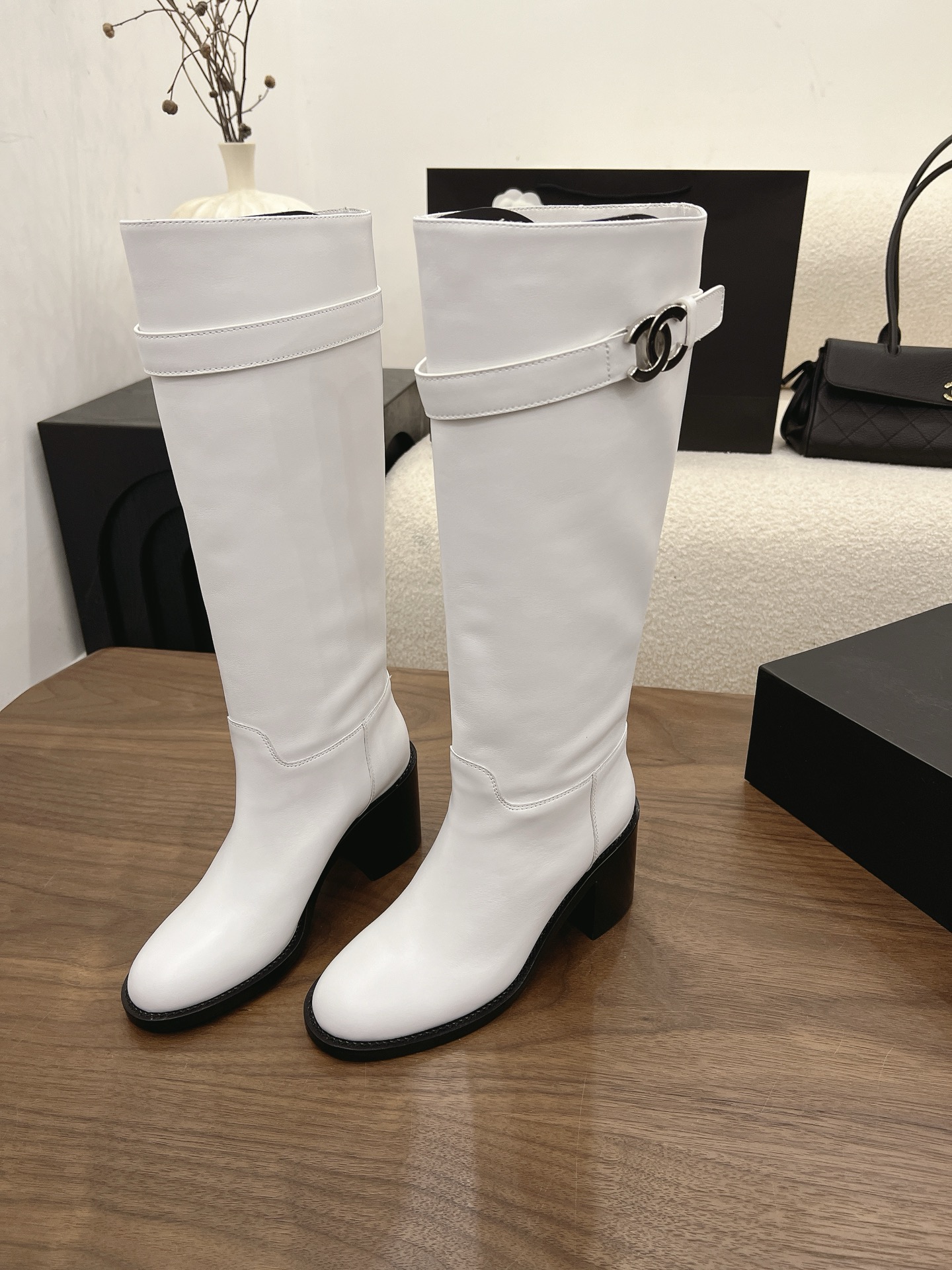 샤넬 26B 청키힐 하이부츠 6.5cm