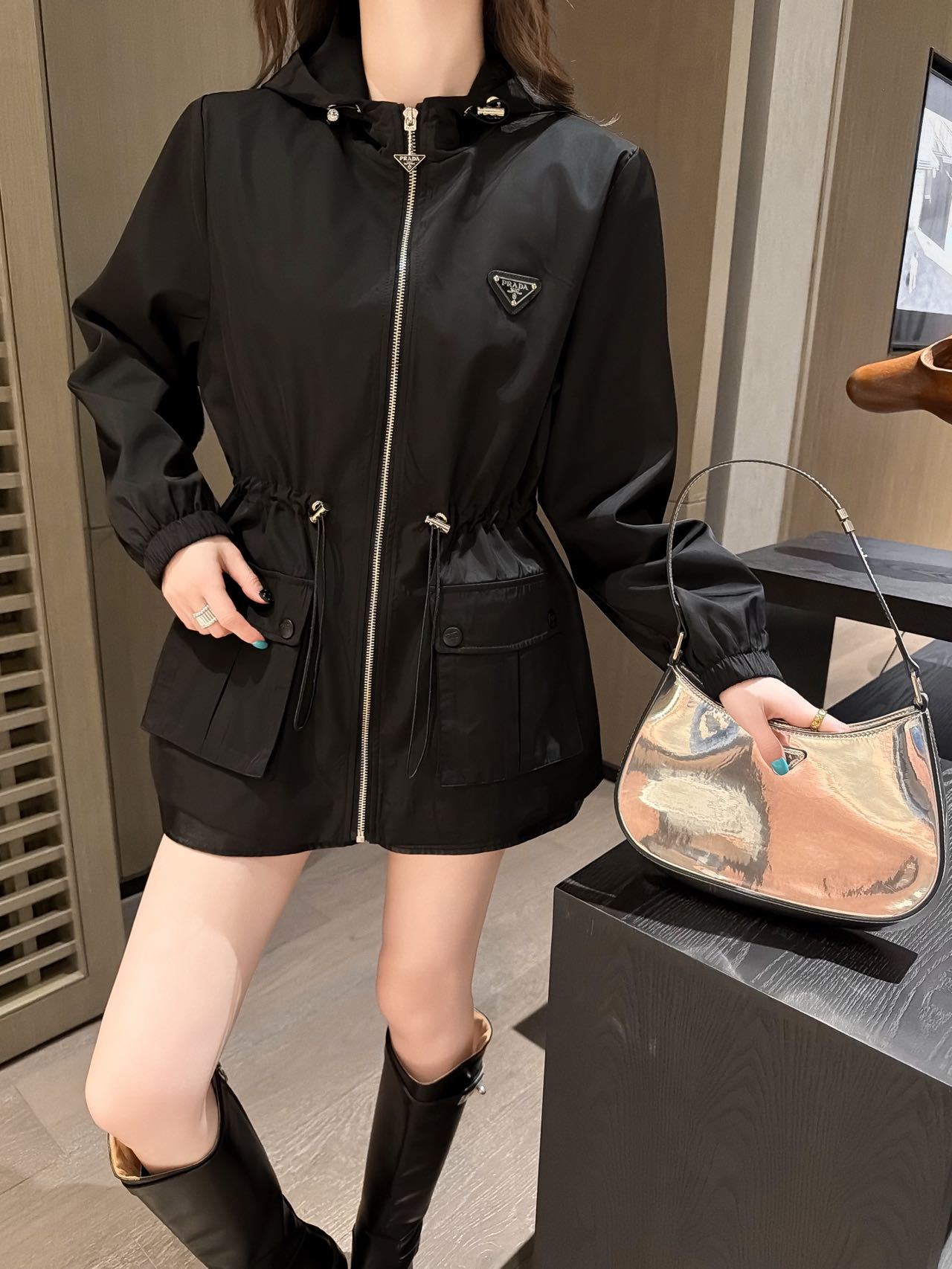 프라다 2026FW 신상 후드 자켓