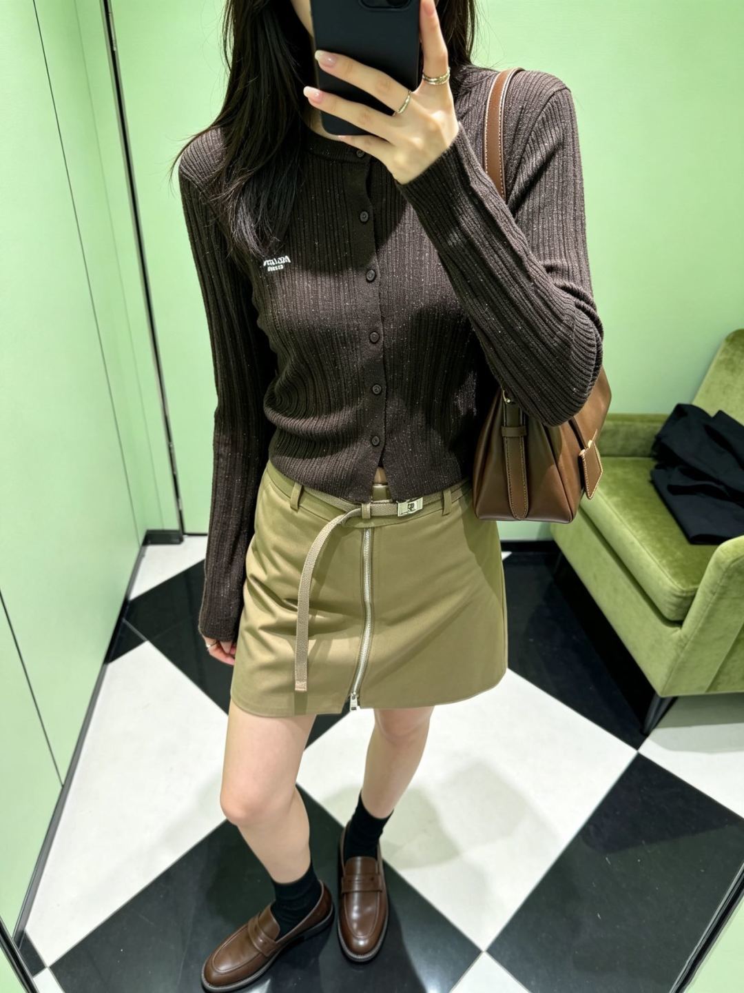 프라다 2026FW 신상 니트 가디건