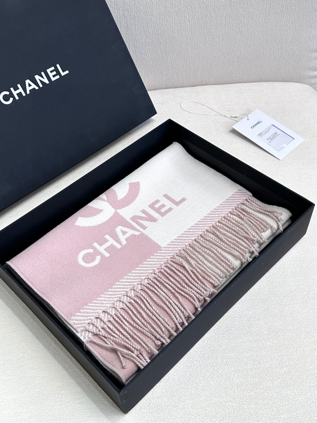 샤넬 신형 양면 배색 머플러