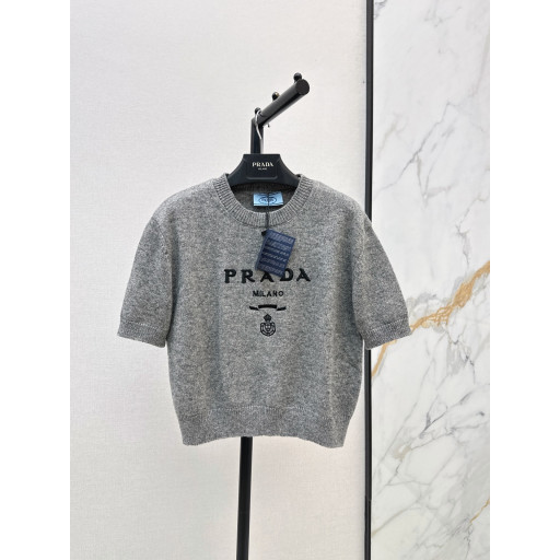 프라다 26SS 가을·겨울 신상 울 반팔 니트