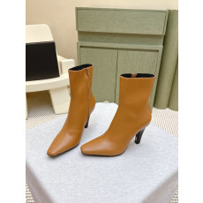 생로랑 신상 스퀘어토 힐 앵클부츠 7.5cm