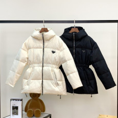 프라다 포스터 디자인 거위털 패딩 점퍼